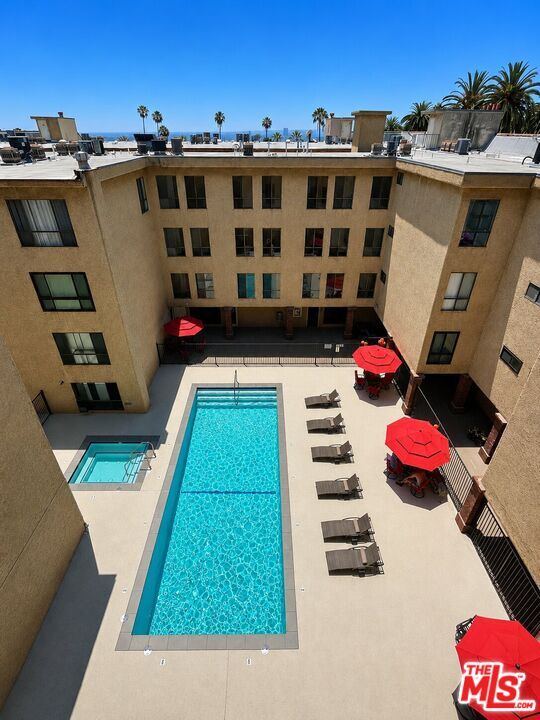 Building Photo - 1750 Camino Palmero St Unit 542