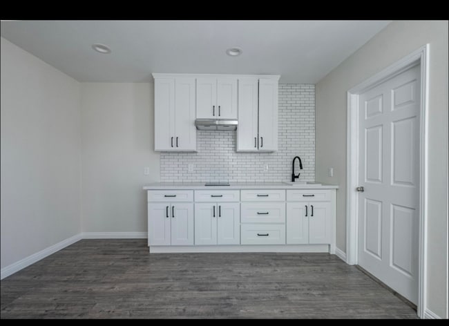 Photo - 19205 Lemay St