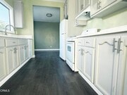 Photo - 18540 Arminta St