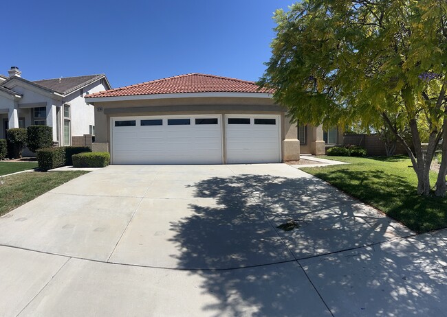 Building Photo - 28748 Legacy Way