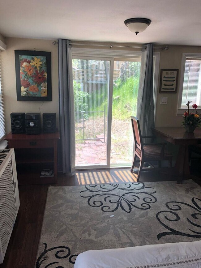 Photo - CRESTLINE Unit 1