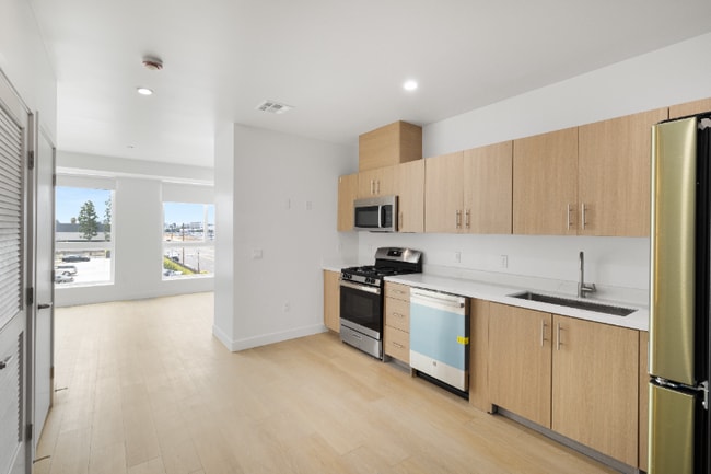 Photo - 11814 Aviation Blvd Unit 513