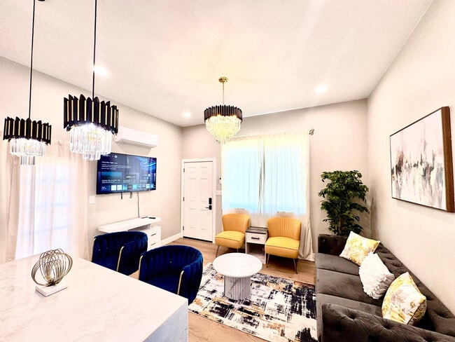 Photo - 451-55 E Lincoln Ave Unit SI ID1620664P