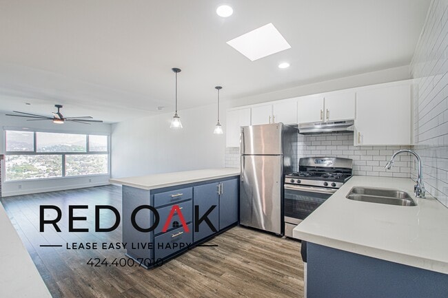 Building Photo - 2965 Waverly Dr Unit 20