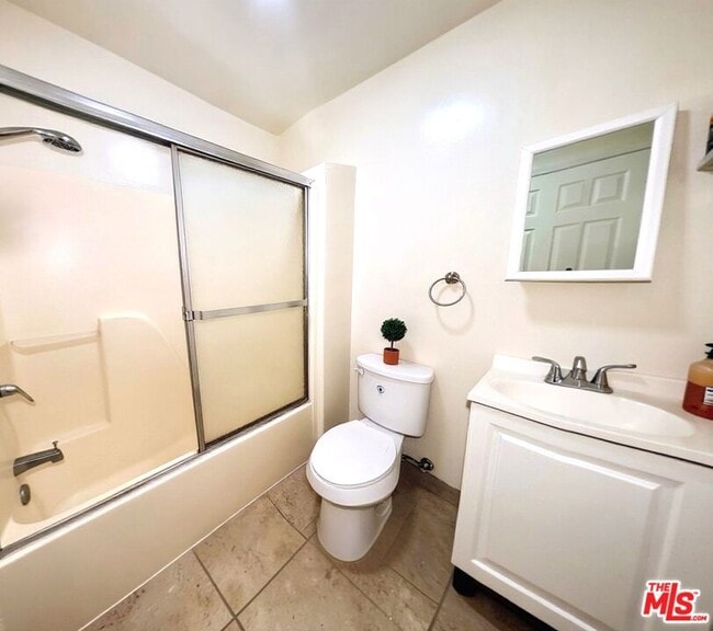 Photo - 4343 4th St Unit 2-E