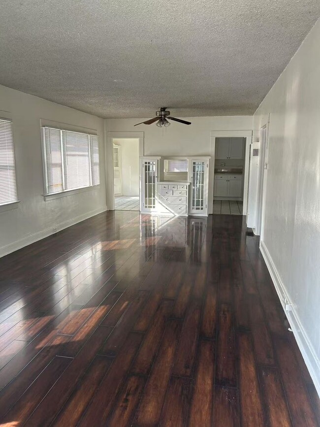 Photo - 1033 Coronado Ave