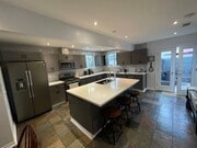 Photo - Charming 3 bedroom 3.5 bathroom in North Park House