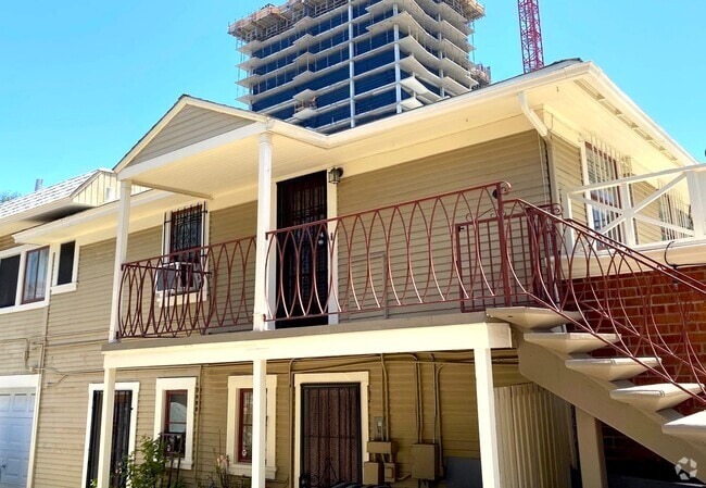 Building Photo - 418 Thorn St Unit 418 Rental