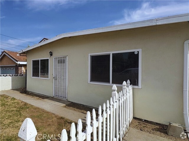 Building Photo - 10371 24th St Rental