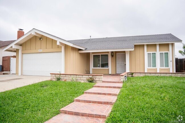 Building Photo - 10255 Molino Rd Rental