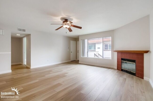 Beautifully Updated 2Bdm 2Ba Condo Located... - Beautifully Updated 2Bdm 2Ba Condo Located...