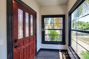 Photo - 347 N Fairview St