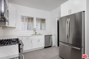 Photo - 1418 W Jefferson Blvd