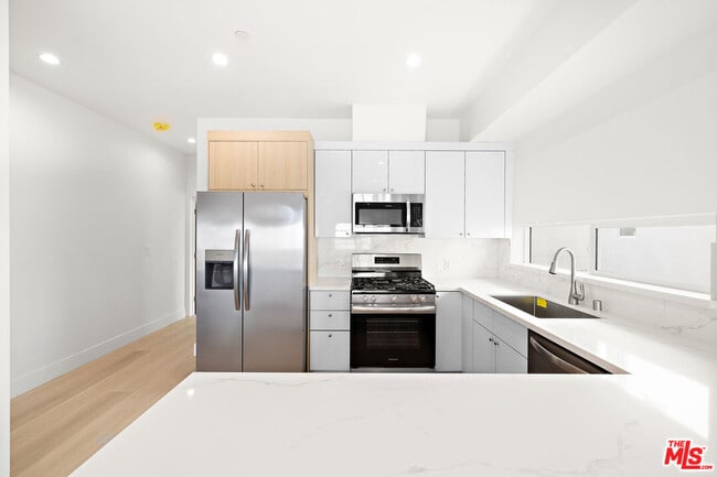 Photo - 5649 Case Ave Unit 1