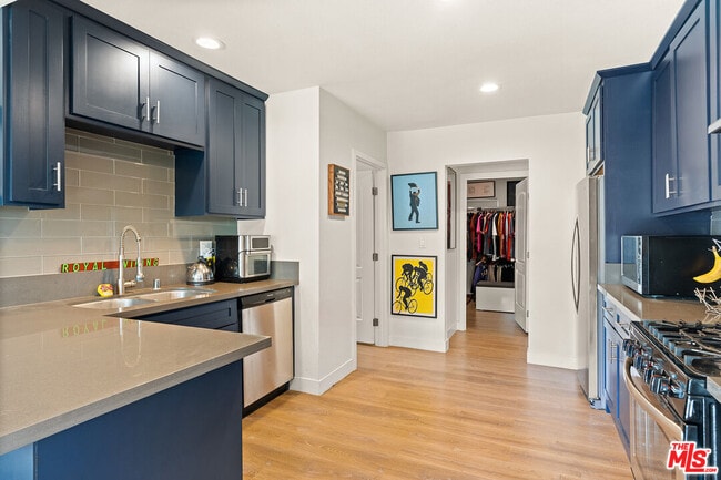 Photo - 5325 9th Ave