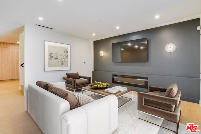 Photo - 1617 Broadway Unit A