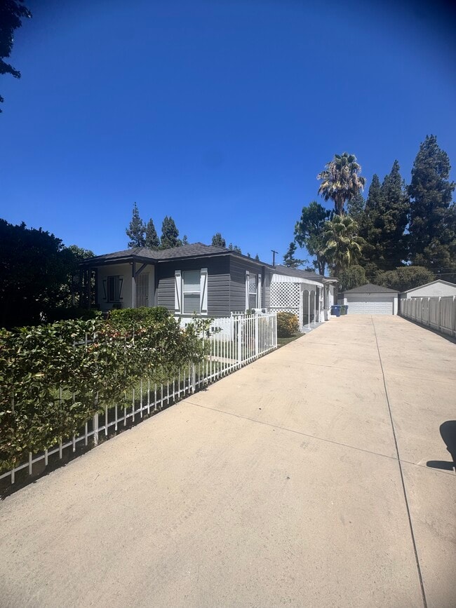 Photo - 6714 Aldea Ave House