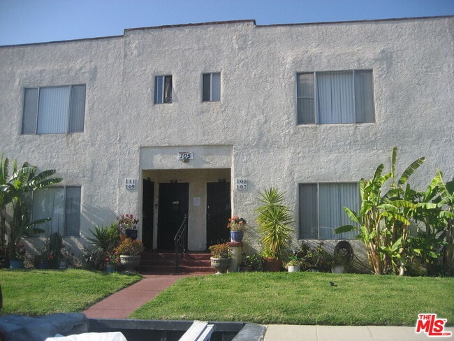 Building Photo - 105 W 106th St Unit 111