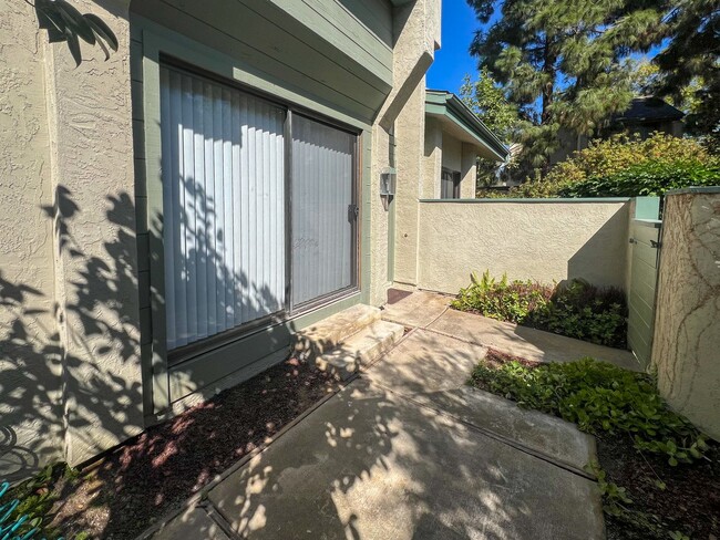 Photo - Beautifully Updated 3 Bed, 2.5 Bath La Jolla Townhome – Bright, Spacious, & Perfectly Located!