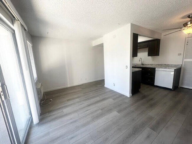 Photo - Redwood Terrace Apartments