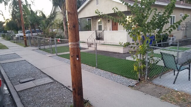 Photo - 1120 W 6th St Unit A