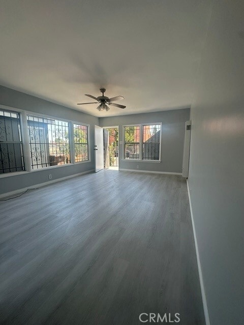 Photo - 8811 S Budlong Ave