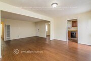 Photo - 17002 E Bellbrook St