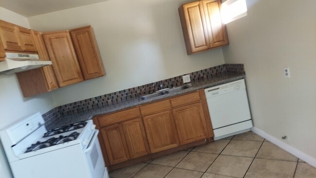 Photo - 731 W Hyde Park Blvd Unit 2