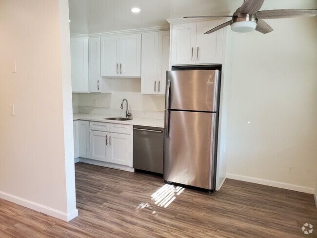 Building Photo - 12940 Walsh Ave Rental