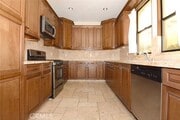 Photo - 347 W Milford St Townhome