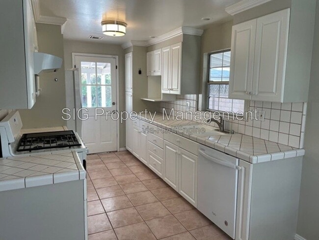 Photo - 1412 N Fairview St