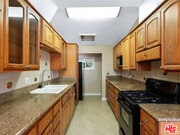 Photo - 526 N Emerald Dr