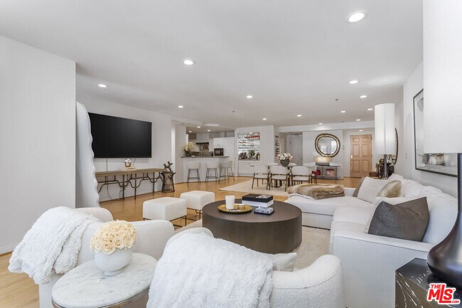 Photo - 10724 Wilshire Blvd Unit 1005