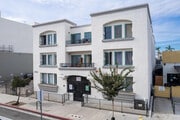 Building - Hillcrest Inn Apartments