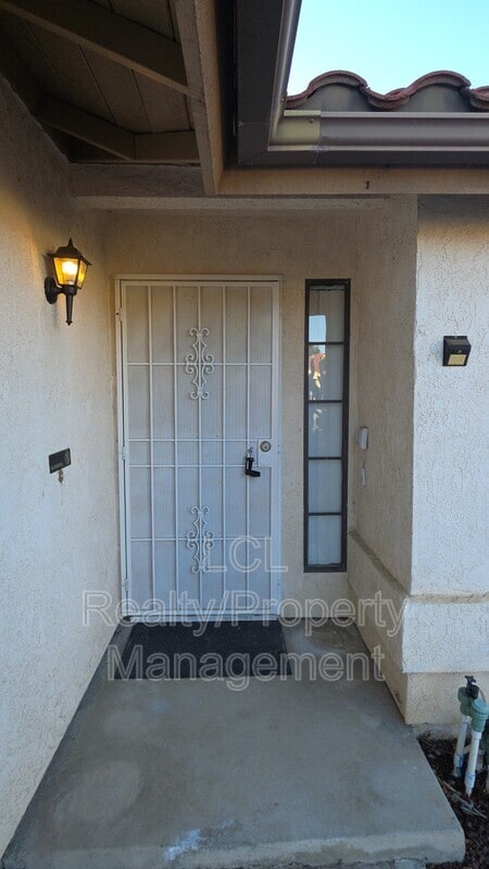 Photo - 26661 Braddock Rd