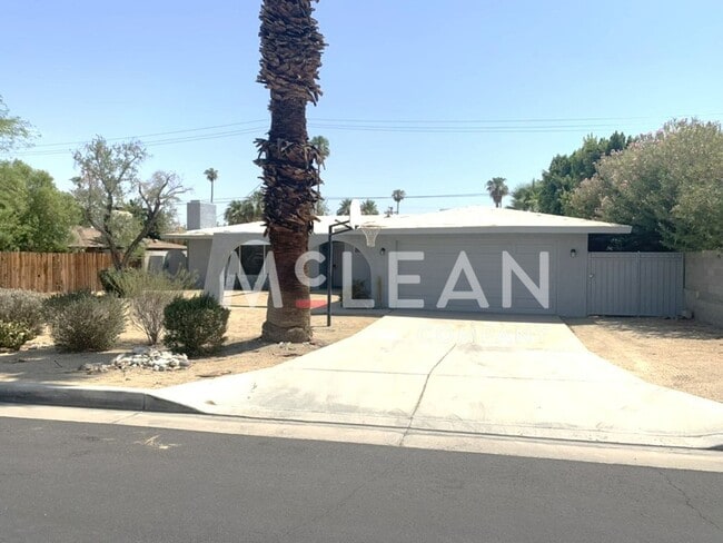 Pet Friendly Palm Desert Home - Pet Friendly Palm Desert Home