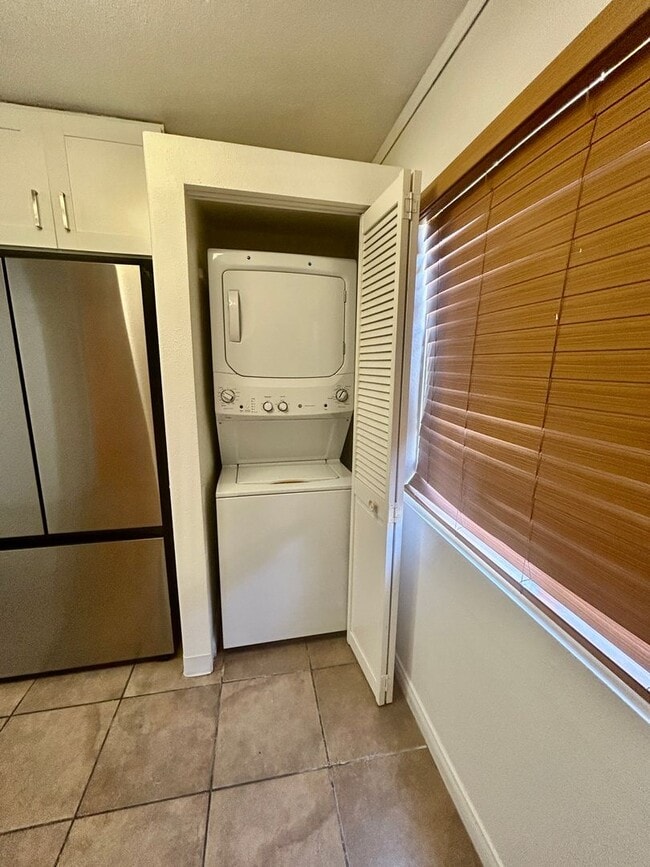 Photo - Available Now! Spacious 2BD/2BA Condo in Prime Del Cerro Location near SDSU! Unit 3