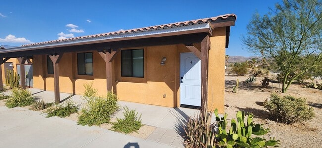 Building Photo - 6675 National Park Dr Unit 4