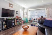 Photo - 4856 Riverton Ave Townhome