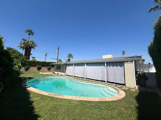 Photo - 1680 E Mesquite Ave