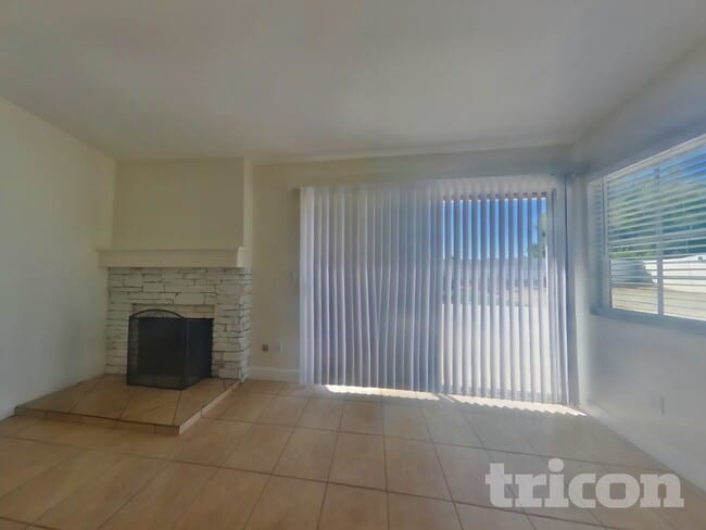 Photo - 14353 Victor Dr