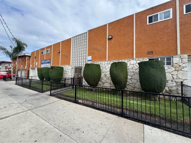 Photo - 1028 Orange Ave Unit 12