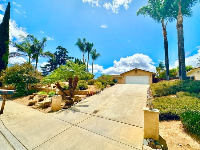 Photo - Light & Bright Single-Story Home in the Heart of Fallbrook, Complete with Private, Fully Fenced B...