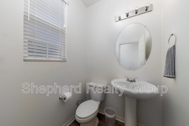 Photo - 28468 Sunflower St