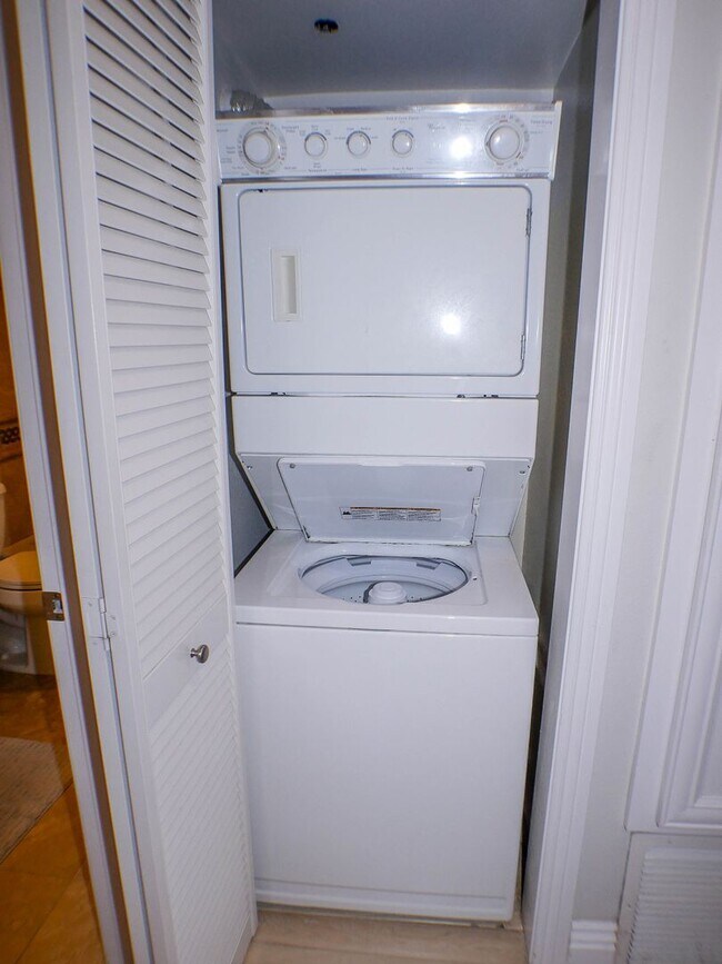 Photo - RARE Offering 2BD/2BA Furnished Condo of secured building in highly sought after Boutique Bella C... Unit 305