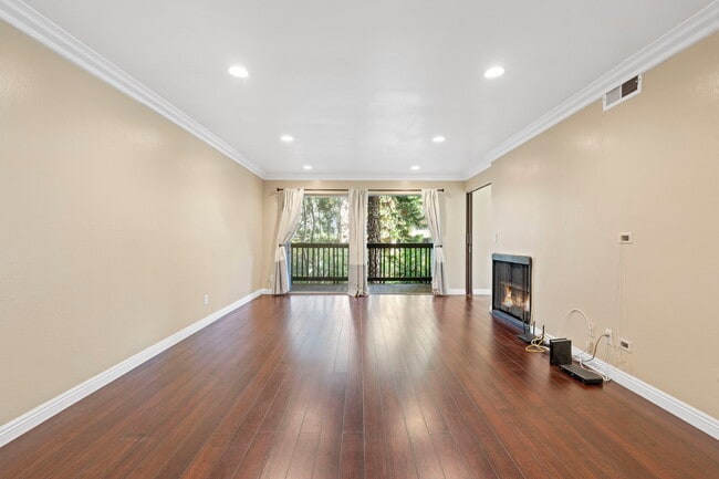 Photo - 3113 Raintree Cir