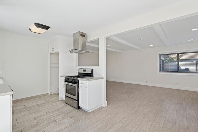 Photo - 2048 Garden Ln Unit B