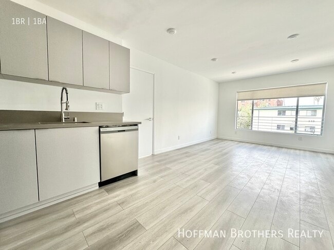 Photo - 316 S Mariposa Ave Unit 14