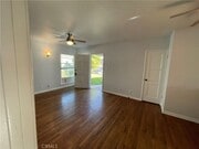 Photo - 4447 E 14th St