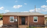 Photo - 5616 N Gladys Ave